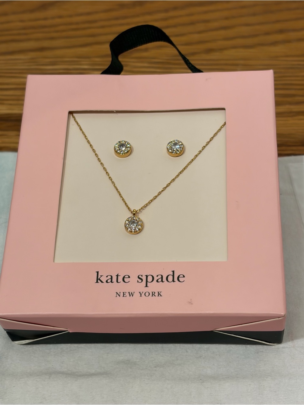 kate spade Gold pavé Disc Pendant Necklace and Stud Earring Set Brand New NWT